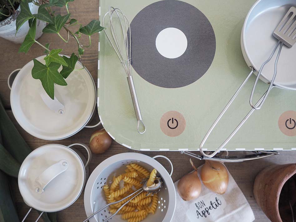 Kitchen Set with Case