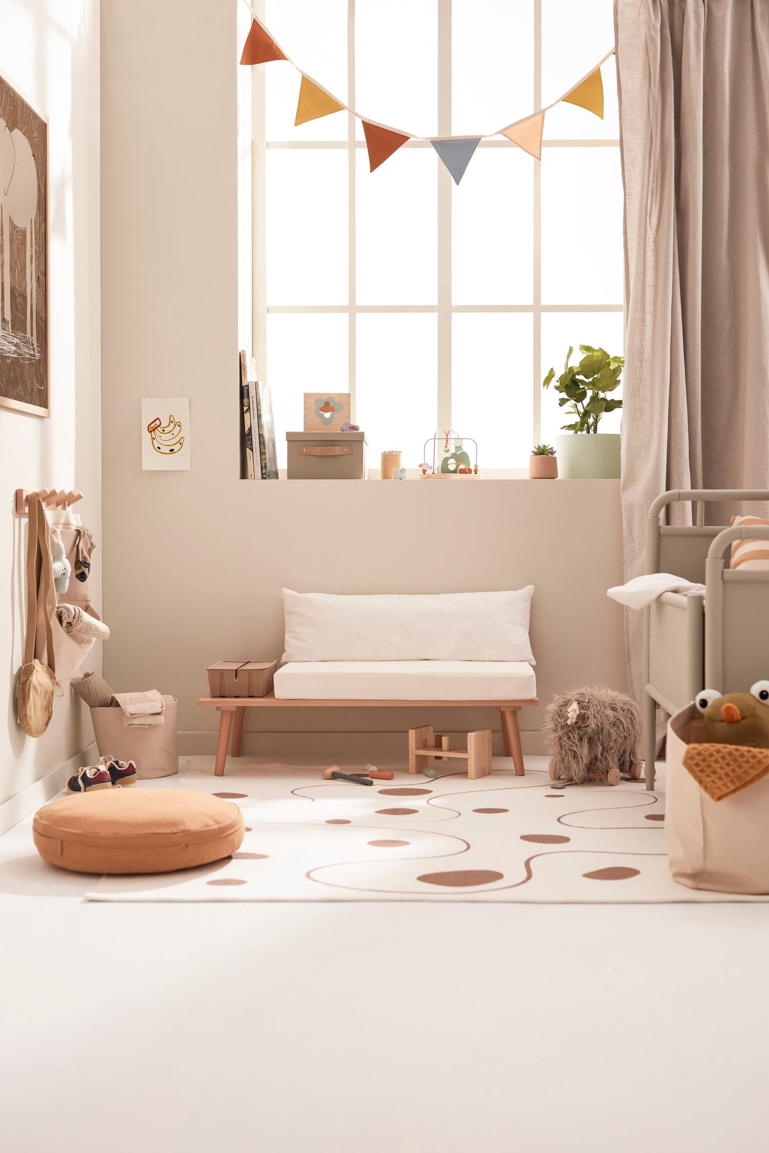 Decoration & Furniture